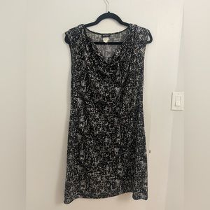 Black & white dress, perfect for work